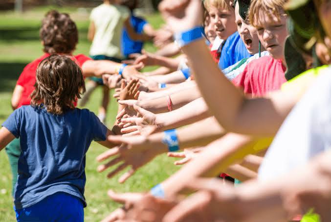 ورزش کودکان از چه سنی مناسب است؟ راهنمای کامل سن، فواید و ورزش‌های پیشنهادی