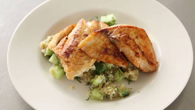 تیلاپیا با سالاد خیار